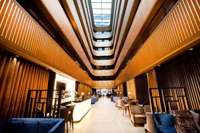 City break! Targ de Craciun in Europa: Budapesta &amp; Londra, plecare din Bucuresti, 3 nopti(KCM)