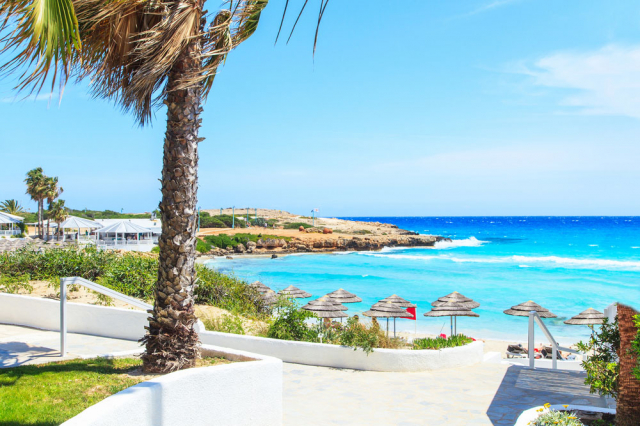 O saptamana la plaja in Cipru la doar 850 euro,avion din Bucuresti!!!Constantinos The Great Beach 5*