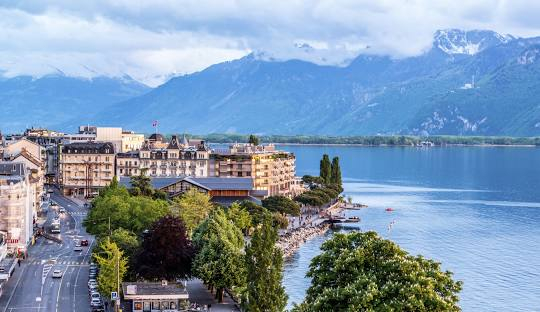 ELVETIA SI ALPII, SENIOR VOYAGE, AVION DIN BUCURESTI, LA HOTEL DE 4*, LA TARIFUL DE 640 EURO/PERSOANA, DEMIPENSIUNE!