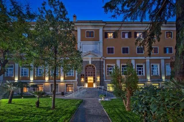 Last minute City break Italia! Cadoul perfect vine cu avionul!Roma: artă, arhitectură și gelato sub soare🌞 (KCM)