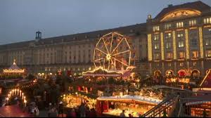 POVESTE DE CRACIUN LA PRAGA, AUTOCAR DIN BUCURESTI SI ALTE ORASE, LA HOTEL DE 4*, LA TARIFUL DE 475 EURO/PERSOANA, MIC DEJUN!