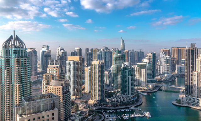 DUBAI - 7 nopti cazare cu mic dejun + bilet avion Iasi + taxe aeroport + transfer = 772 euro/pers