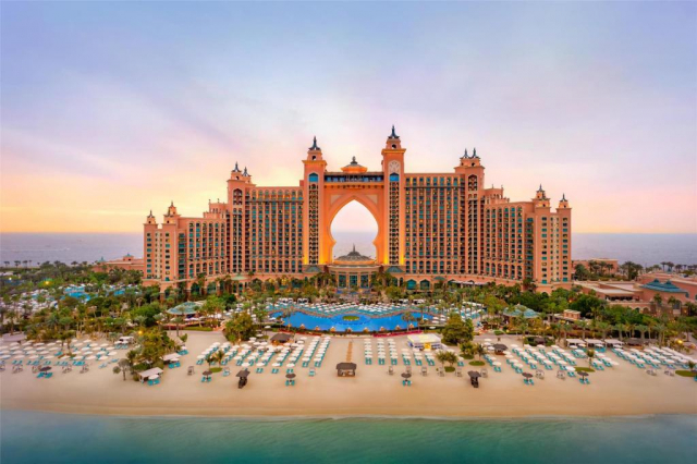 ULTRA LAST MINUTE REVELION DELUXE PE PALMIER 2026- 5*****ATLANTIS  PALM ZBOR DIN OTOPENI CU TAXE INCLUSE