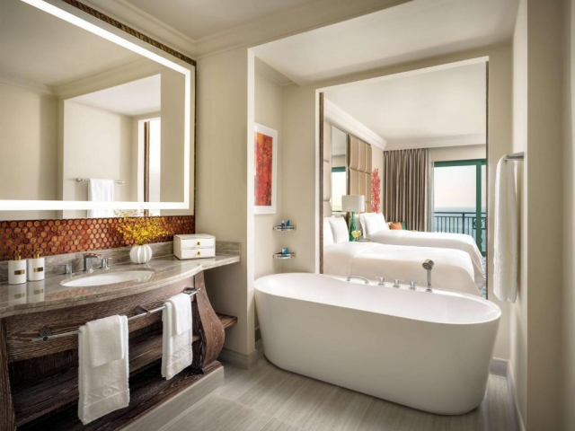 ULTRA LAST MINUTE REVELION DELUXE PE PALMIER 2026- 5*****ATLANTIS  PALM ZBOR DIN OTOPENI CU TAXE INCLUSE