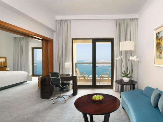 ULTRA LAST MINUTE REVELION DELUXE PE PLAJA 2026- 5*****MOVENPICK JBR ZBOR DIN OTOPENI CU TAXE INCLUSE