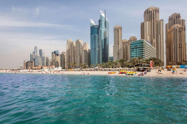 ULTRA LAST MINUTE REVELION DELUXE PE PLAJA 2026- 4**** HILTON WALK ZBOR DIN OTOPENI CU TAXE INCLUSE