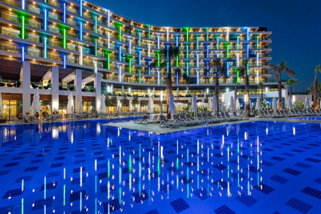 ULTIMELE LOCURI ANTALYA,  AVION DIN BUCURESTI, LA HOTEL WIND OF LARA 5*, LA TARIFUL DE 749 EURO/PERSOANA, AI!