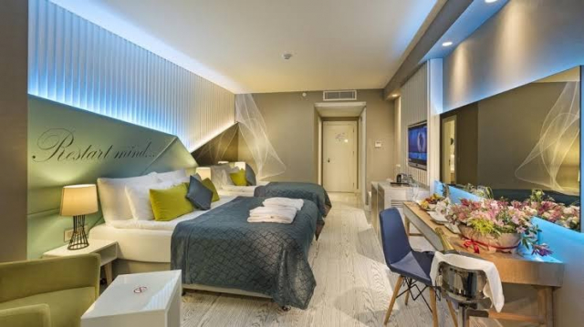 ULTIMELE LOCURI ANTALYA,  AVION DIN BUCURESTI, LA HOTEL WIND OF LARA 5*, LA TARIFUL DE 749 EURO/PERSOANA, AI!