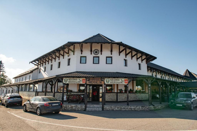 CRACIUN IN MOLDOVA, SENIOR VOYAGE, AUTOCAR DIN BUCURESTI SI ALTE ORASE, LA HOTEL DE 3*, LA TARIFUL DE 378 EURO/PERS, HB!