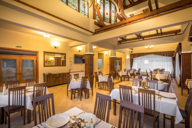 CRACIUN IN MOLDOVA, SENIOR VOYAGE, AUTOCAR DIN BUCURESTI SI ALTE ORASE, LA HOTEL DE 3*, LA TARIFUL DE 378 EURO/PERS, HB!