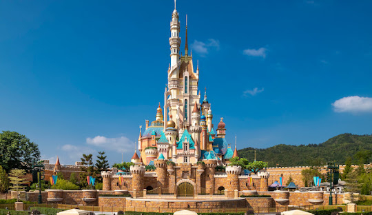 REVELION LA HONG-KONG, AVION DIN BUCURESTI, LA HOTEL DE 4*, LA TARIFUL DE 2960 EURO/PERSOANA, MIC DEJUN!