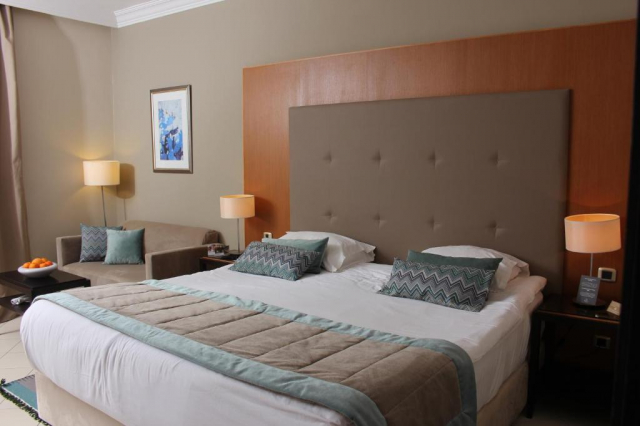 ULTIMELE LOCURI TUNISIA, AVION DIN BUCURESTI, LA HOTEL ROYAL THALASSA MONASTIR 5*, LA TARIFUL DE 489 EURO/PERSOANA, AI!