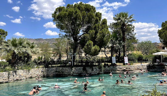 VACANTA ELEVILOR LA AYVALIK SI PAMUKKALE, AUTOCAR DIN BUCURESTI SI ALTE ORASE, LA HOTEL DE 5*, LA TARIFUL DE 399 EURO/PERS, HB!