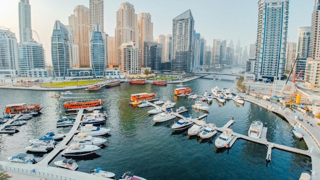 ULTIMELE LOCURI LA DUBAI SIGNATURE MARINA 4**** ZBOR DIN OTOPENI CU TAXE INCLUSE