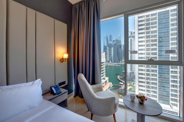 ULTIMELE LOCURI LA DUBAI REGENCY LUXURY MARINA 4**** ZBOR DIN TIMISOARA/OTOPENI CU TAXE INCLUSE