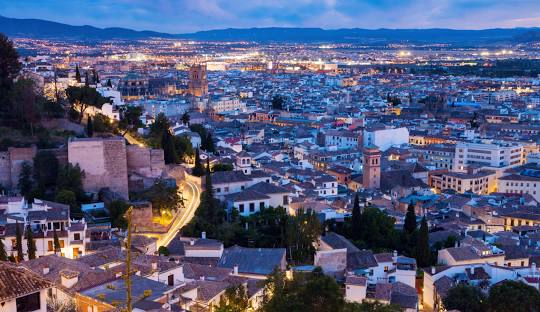 REVELION PE COSTA DEL SOL, SENIOR VOYAGE, AVION DIN BUCURESTI, LA HOTEL DE 4*, LA TARIFUL DE 1029 EURO/PERSOANA, DEMIPENSIUNE!