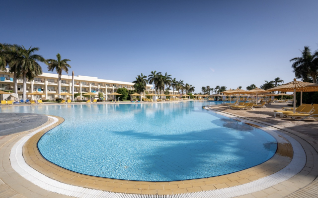 HURGHADA  583  euro/persoana  plecare 12.12  din Bucuresti  - Labranda Royal Makadi (ex. Royal Azur) 5* , All Inclusive