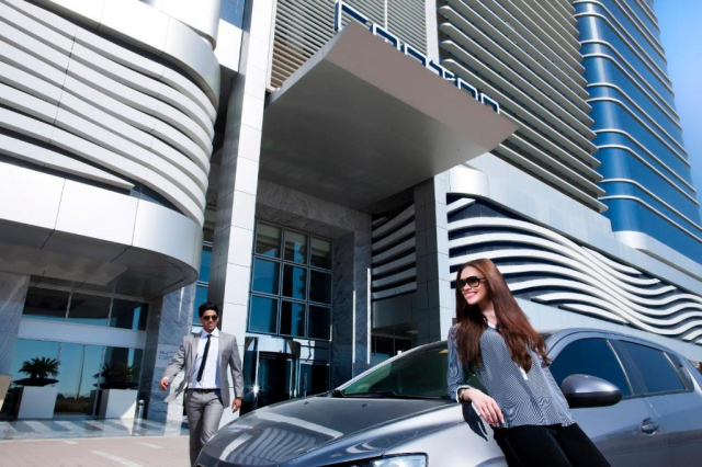 ULTIMELE LOCURI REVELION IN EMIRATE CENTRO ROTANA 3*** MIC DEJUN ZBOR DIRECT DIN OTOPENI CU TAXE INCLUSE
