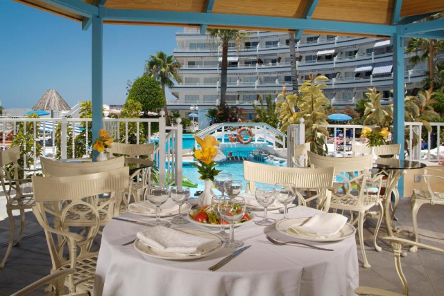 Vacanta copiilor in Tenerife:de la 725 euro cazare 7 nopti cu demipensiune+ transport avion+ toate taxele