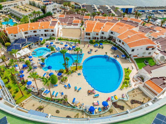 Vacanta copiilor in Tenerife:de la 725 euro cazare 7 nopti cu demipensiune+ transport avion+ toate taxele