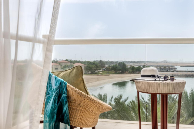 ULTIMELE LOCURI REVELION DELUXE IN EMIRATE 5*****AL RAHA BEACH ZBOR DIRECT DIN OTOPENI CU TAXE INCLUSE