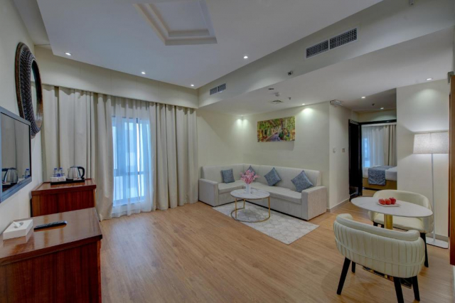 ULTRA LAST MINUTE CITY BREAK  DUBAI 3*** VENDOME ZBOR DIN OTOPENI CU TAXE INCLUSE