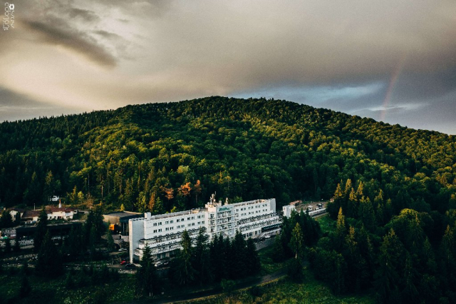 REVELION BAILE BALVANYOS , GRAND HOTEL 4*, 3 NOPTI CAZARE CU DEMIPENSIUNE SI CINA FESTIVA