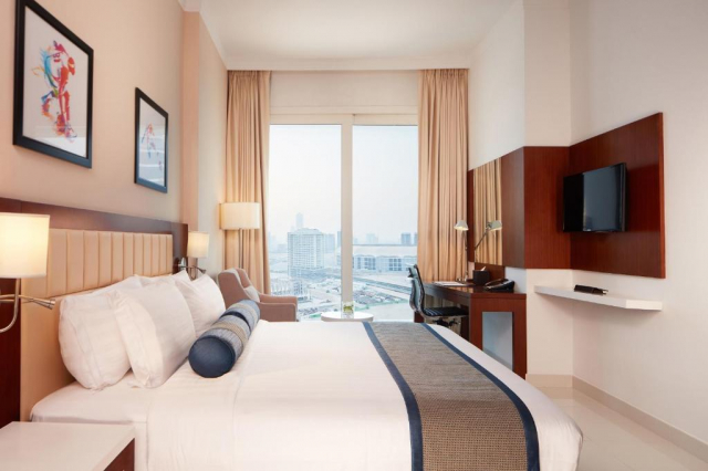 ULTRA LAST MINUTE DUBAI 4**** TREPAN ZBOR DIRECT DIN OTOPENI CU TAXE INCLUSE