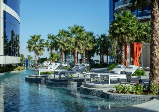 ULTRA LAST MINUTE DUBAI 5***** PARAMOUNT  ZBOR DIRECT DIN OTOPENI CU TAXE INCLUSE