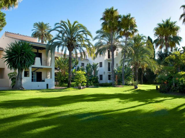 ULTRA LAST MINUTE MALAGA 7 NOPTI CAZARE CU DEMIPENSIUNE 4**** BLUBAY BANUS ZBOR DIN CLUJ NAPOCA CU TAXE INCLUSE