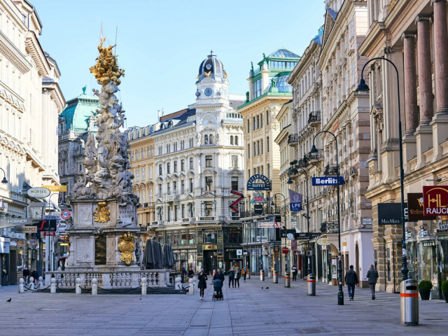 CRACIUN VIENA &amp; BAVARIA: Povesti de iarna | 7 zile de la 929 euro/pers. Zbor din Bucuresti! -71