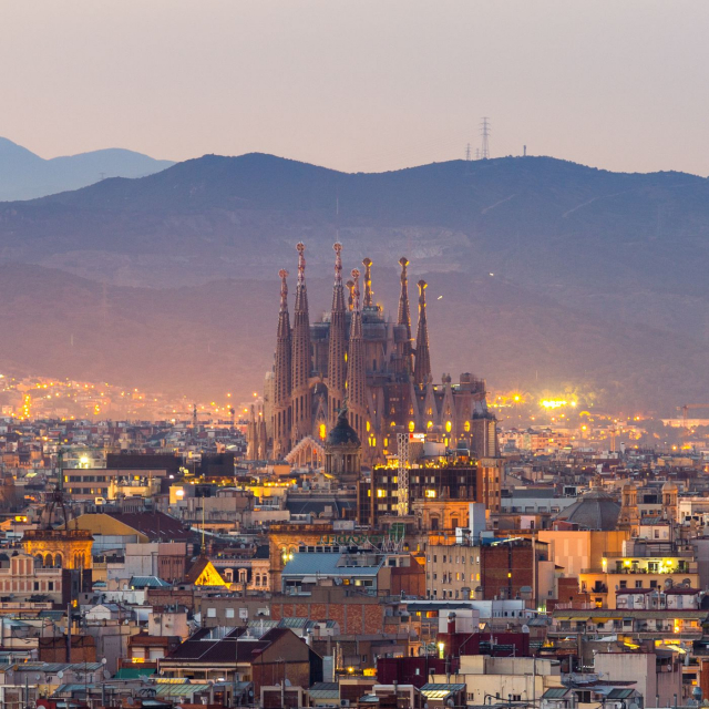 Revelion BARCELONA - La Reina, Catalonia! 5 zile de la 849 euro/pers, zbor din Bucuresti! -71