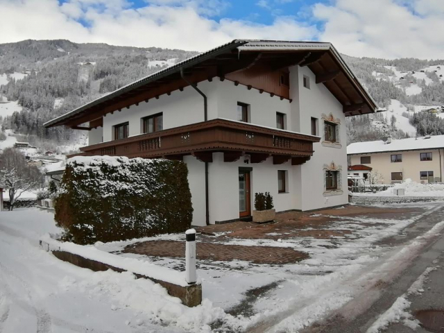 Last Minute! Hai la Ski in Austria, Zillertal, oferta bogata in reduceri mari care sunt valabile pana in 15.10.2025!
