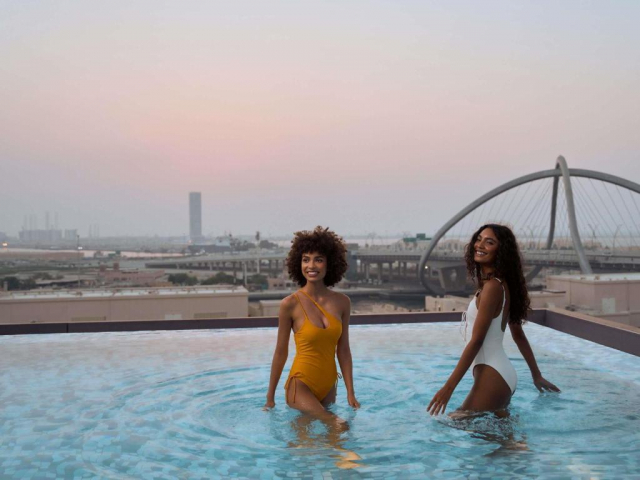 ULTRA LAST MINUTE CITY BREAK  DUBAI 3*** IBIS ZBOR DIN OTOPENI CU TAXE INCLUSE