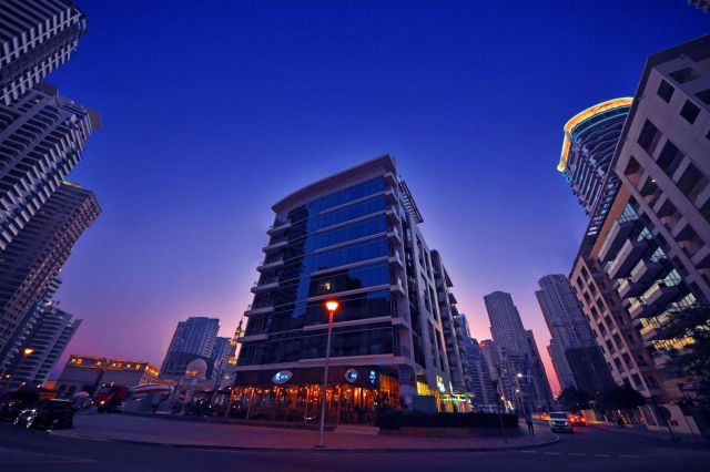 ULTRA LAST MINUTE LA DUBAI JANAH PLACE MARINA 4**** 7 NOPTI ZBOR DIN CLUJ NAPOCA CU TAXE INCLUSE