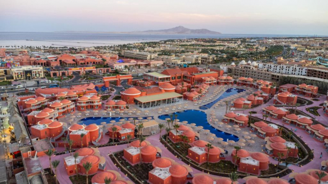 Sejur in Sharm El Sheikh: 615 euro cazare 7 nopti cu All inclusive+ transport avion+ toate taxele