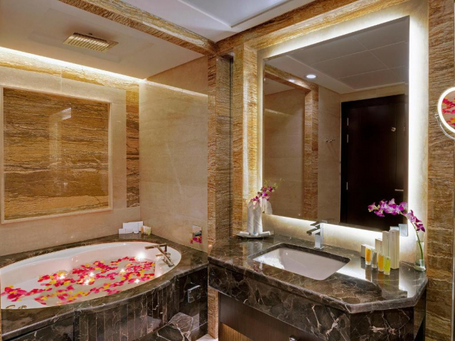 ULTRA LAST MINUTE DUBAI 4**** LANDMARK PREMIER ZBOR DIN TIMISOARA/OTOPENI CU TAXE INCLUSE