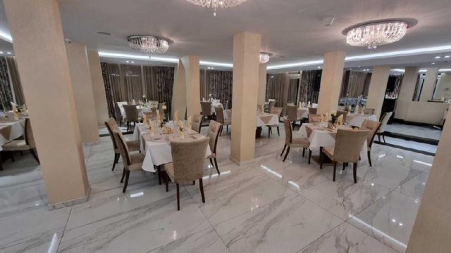 PACHET CRACIUN HOTEL PERLA LA 1956 LEI/PERS