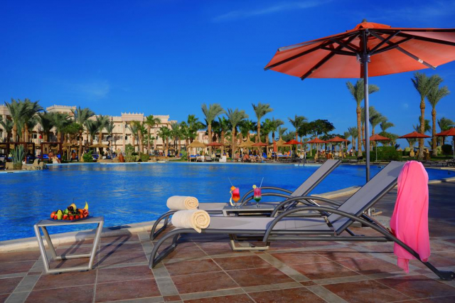 Sejur in Hurghada: 640 euro cazare 7 nopti cu All inclusive+ transport avion+ toate taxele 
