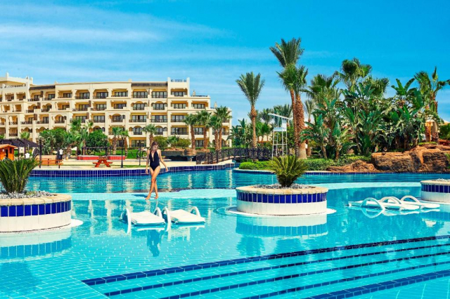 Sejur in Hurghada: 950 euro cazare 7 nopti cu All inclusive+ transport avion+ toate taxele 