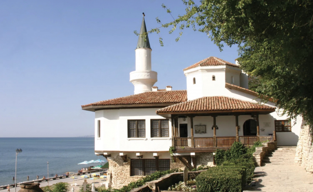 Balcic, un Crăciun de 5 stele plecare 23.12 din Bucuresti -  340 euro/persoana , 5 zile 