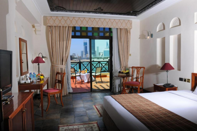 Sejur in Bahrain: 690 euro cazare 7 nopti cu All inclusive+ transport avion+ toate taxele