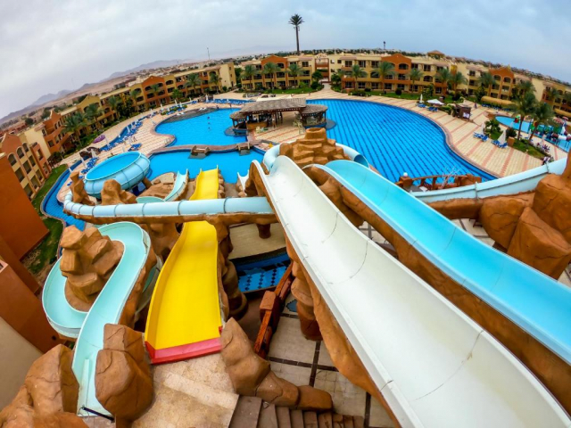 Craciun in Sharm El Sheikh: 570 euro cazare 7 nopti cu All inclusive+ transport avion+ toate taxele
