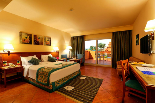 Revelion in Sharm El Sheikh: 825 euro cazare 7 nopti cu All inclusive+ transport avion+ toate taxele