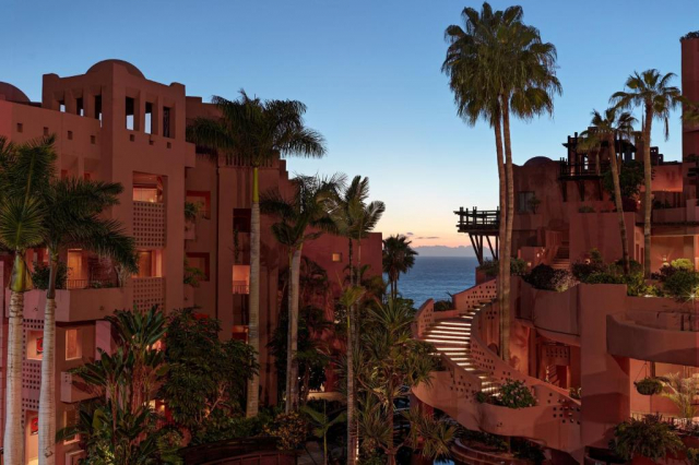 Ultra Last Minute Tenerife - The Ritz-Carlton Tenerife, Abama 5* - plecare din Budapesta