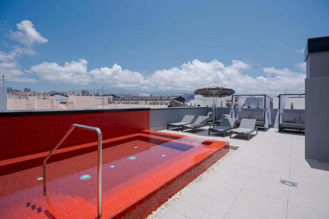 ULTRA LAST MINUTE INSULELE CANARE 4**** LIVVO LA ESCARLATA ZBOR DIRECT DIN OTOPENI CU TAXE INCLUSE