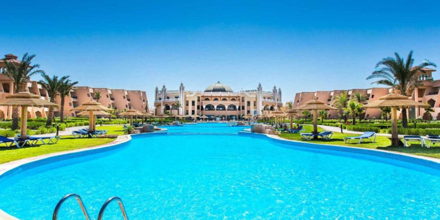 Sejur in Hurghada: 560 euro cazare 7 nopti cu All inclusive+ transport avion+ toate taxele 