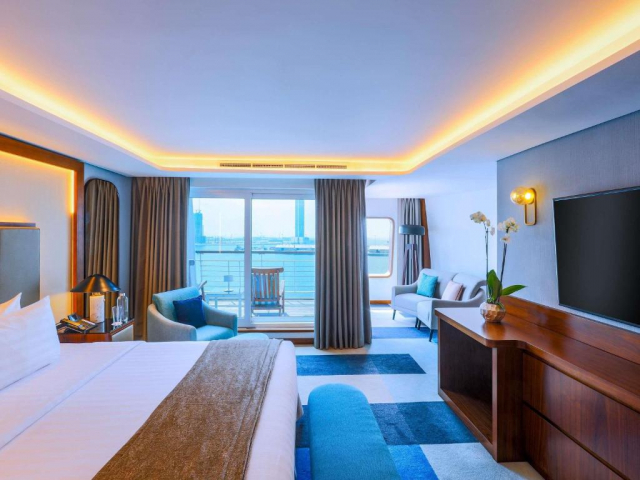 ULTIMELE LOCURI LA DUBAI 4**** QUEEN ELIZABETH  MIC DEJUN ZBOR DIN OTOPENI CU TAXE INCLUSE