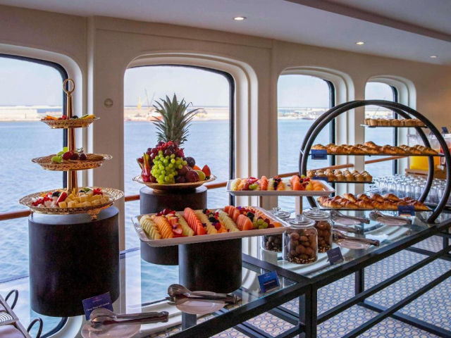 ULTIMELE LOCURI LA DUBAI 4**** QUEEN ELIZABETH  MIC DEJUN ZBOR DIN OTOPENI CU TAXE INCLUSE