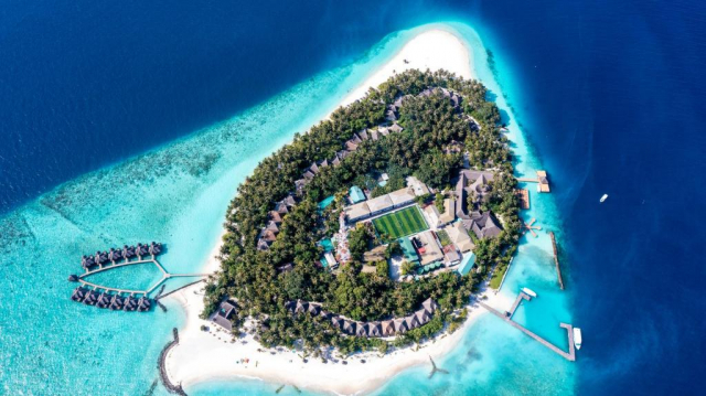 ULTIMELE LOCURI MALDIVE, AVION DIN BUCURESTI, LA HOTEL FIHALHOHI RESORT 4*, LA TARIFUL DE 1930 EURO/PERSOANA, PENSIUNE COMPLETA!